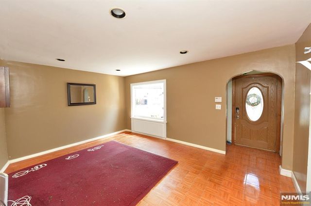 25-29 Urban Place, Fair Lawn, NJ 07410