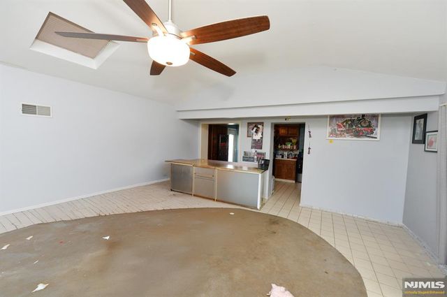 25-29 Urban Place, Fair Lawn, NJ 07410