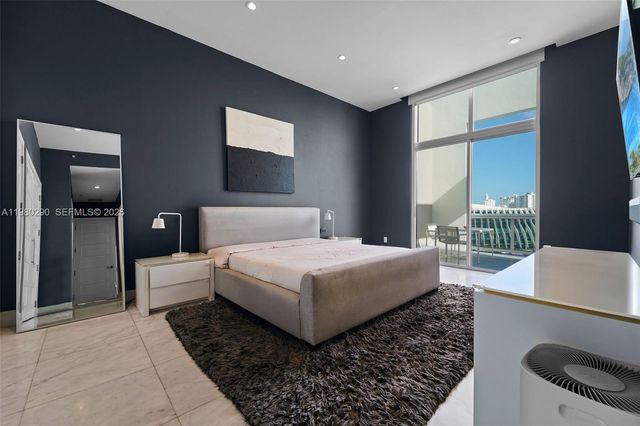 2001 Meridian Ave PH-16, Miami Beach, FL 33139