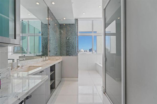 2001 Meridian Ave PH-16, Miami Beach, FL 33139