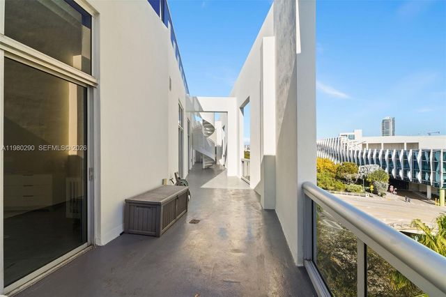 2001 Meridian Ave PH-16, Miami Beach, FL 33139