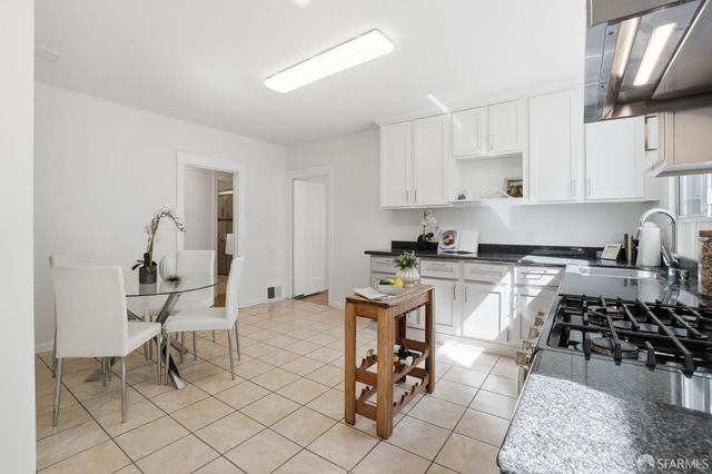 15 Balhi Court, San Francisco, CA 94112