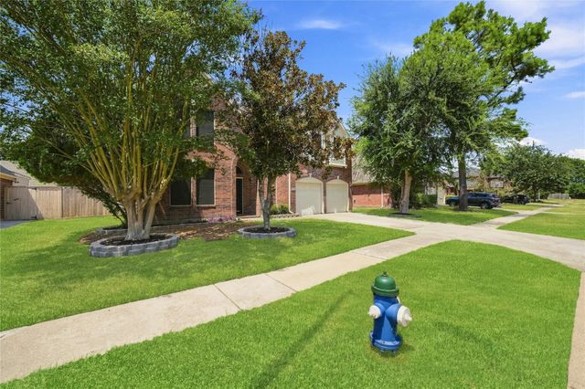 10827 Oak Acres Drive, Houston, TX 77065