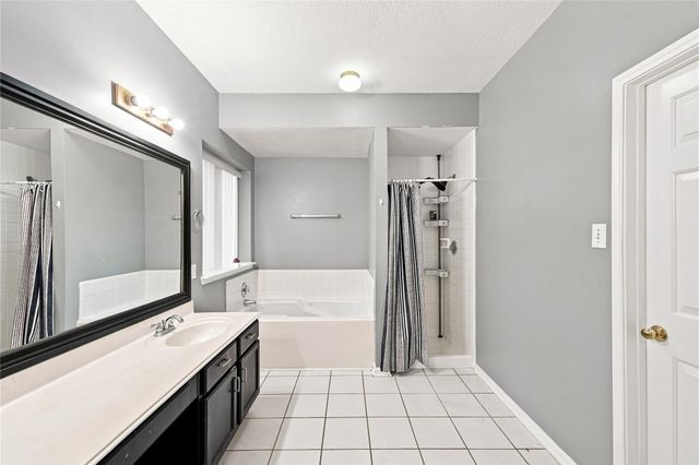 10827 Oak Acres Drive, Houston, TX 77065