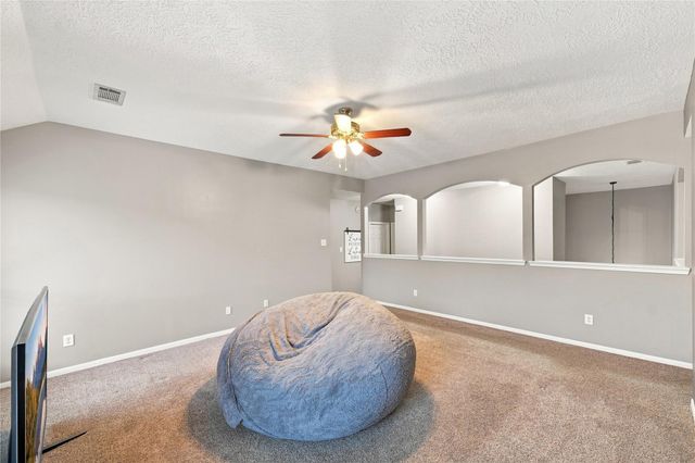 10827 Oak Acres Drive, Houston, TX 77065