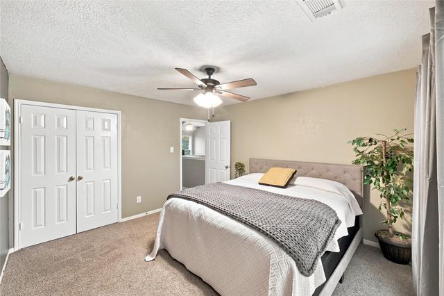 10827 Oak Acres Drive, Houston, TX 77065