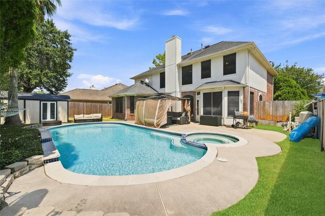 10827 Oak Acres Drive, Houston, TX 77065