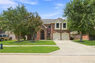 10827 Oak Acres Drive, Houston, TX 77065