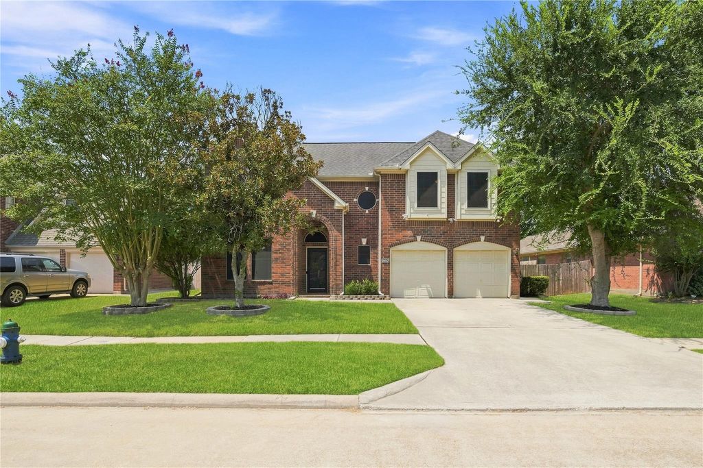 10827 Oak Acres Drive, Houston, TX 77065