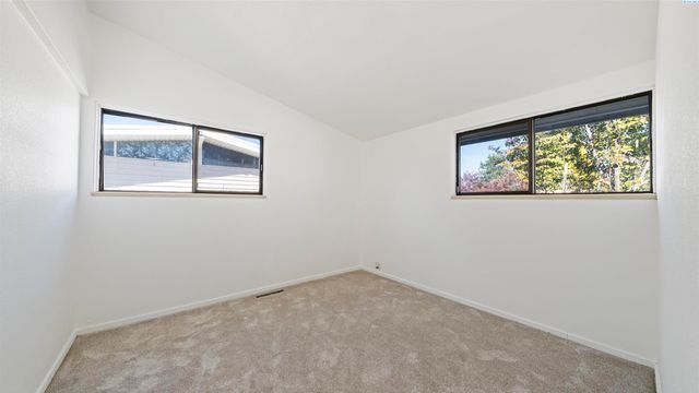 2521 W Entiat Ave, Kennewick, WA 99336