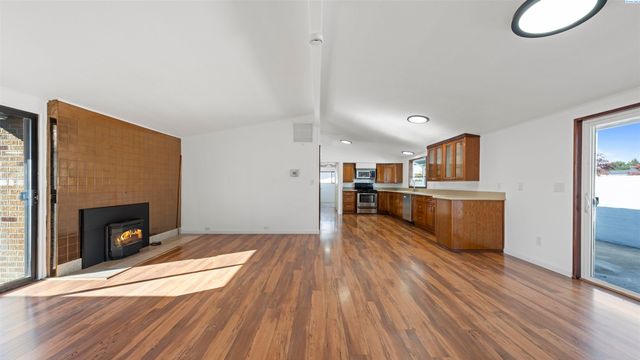 2521 W Entiat Ave, Kennewick, WA 99336