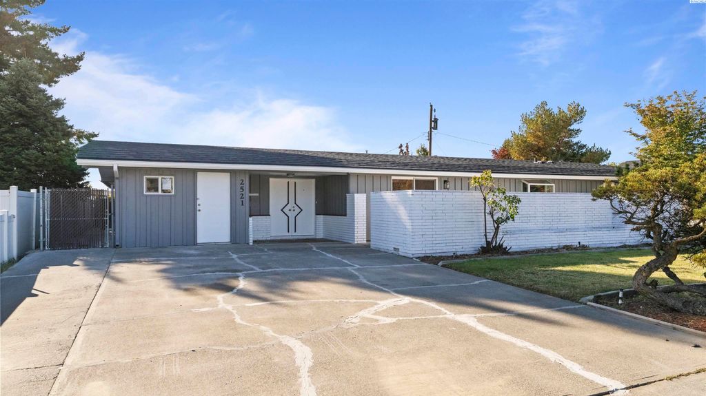 2521 W Entiat Ave, Kennewick, WA 99336