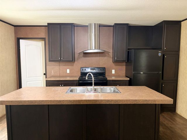 215 Live Oak Street, Crosby, TX 77532