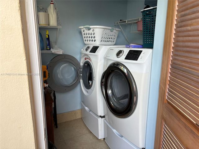 8317 SW 137th Ave 8317, Miami, FL 33183