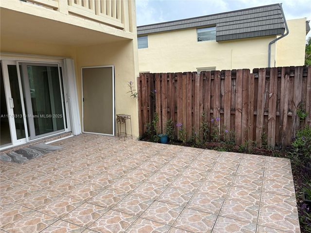 8317 SW 137th Ave 8317, Miami, FL 33183