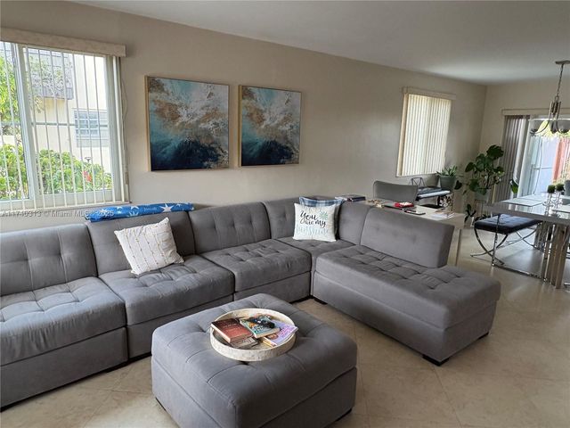 8317 SW 137th Ave 8317, Miami, FL 33183