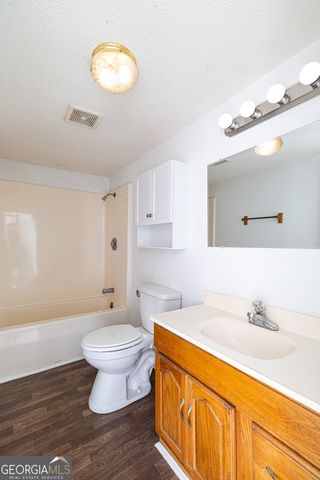 914 Walker Road, Rossville, GA 30741