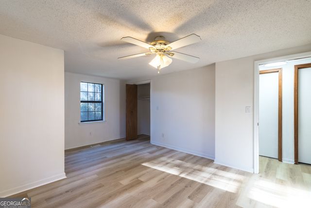 914 Walker Road, Rossville, GA 30741