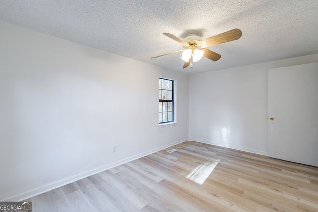 914 Walker Road, Rossville, GA 30741