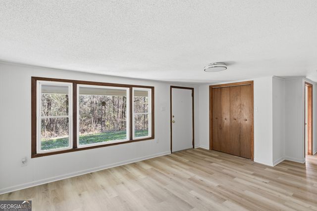 914 Walker Road, Rossville, GA 30741