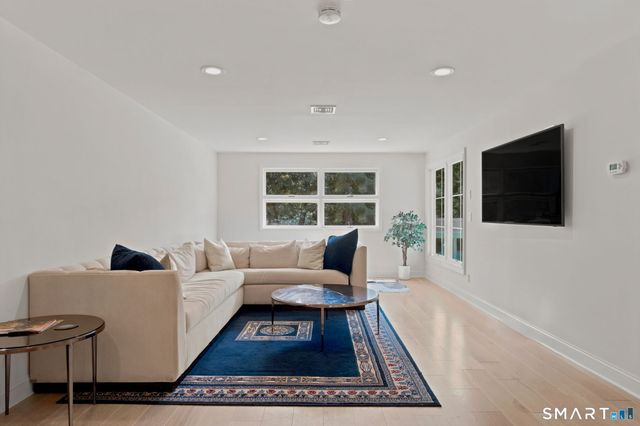62 Heritage Drive, Woodbury, CT 06798