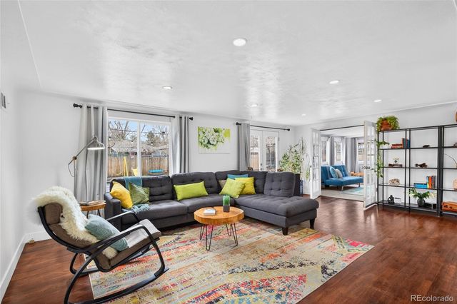 2916 S Downing Street, Englewood, CO 80113