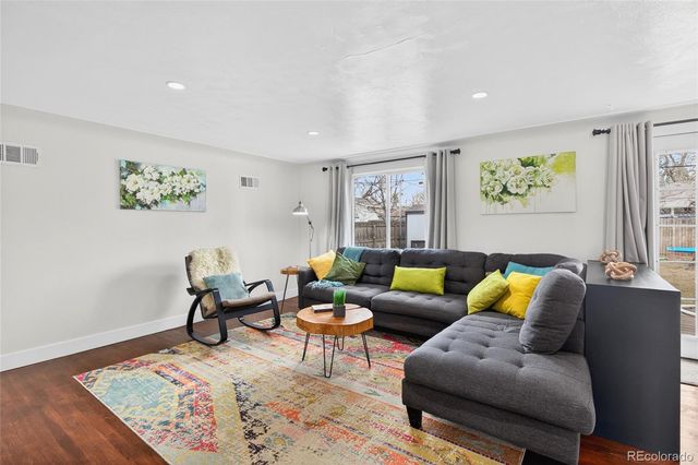 2916 S Downing Street, Englewood, CO 80113