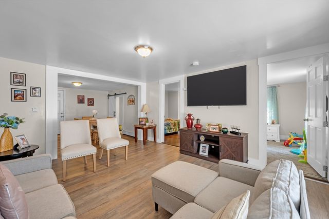 16 Highland St, Spencer, MA 01562