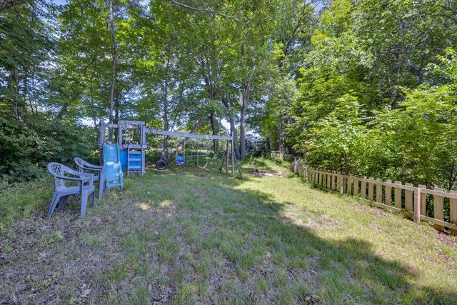 16 Highland St, Spencer, MA 01562