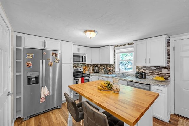 16 Highland St, Spencer, MA 01562