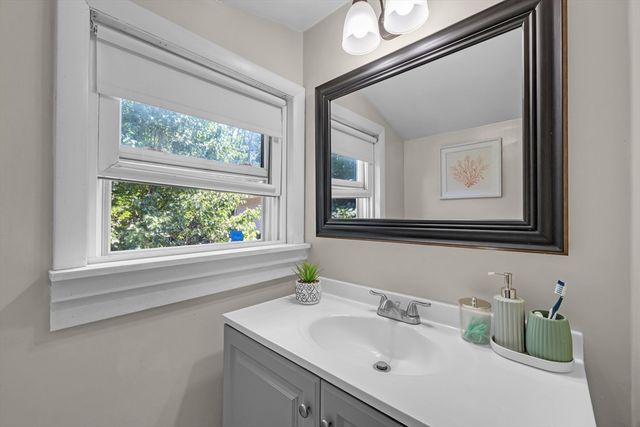 16 Highland St, Spencer, MA 01562