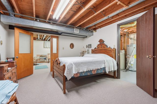 1210 NE 4th Street, Independence, IA 50644