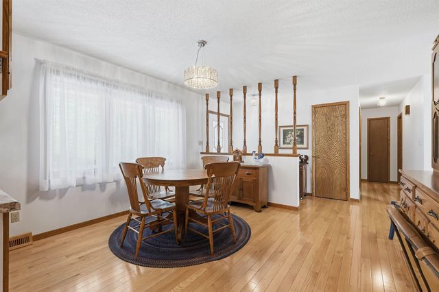 1210 NE 4th Street, Independence, IA 50644