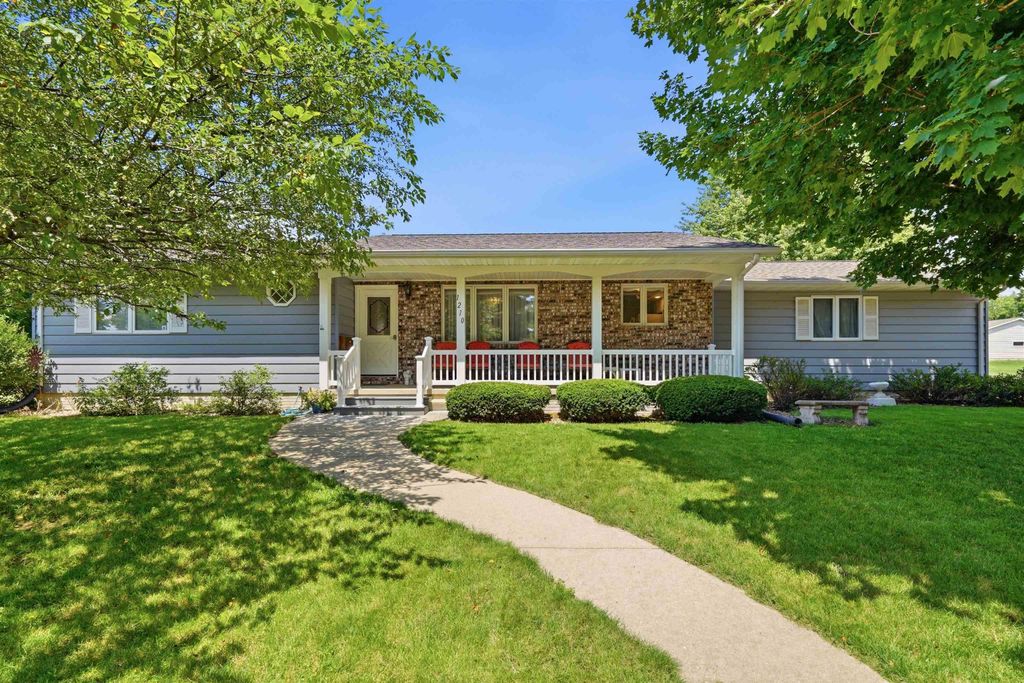 1210 NE 4th Street, Independence, IA 50644