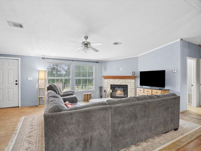 403 SE County Road 3048C, Corsicana, TX 75109