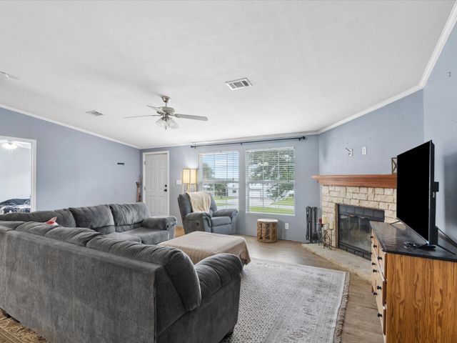 403 SE County Road 3048C, Corsicana, TX 75109