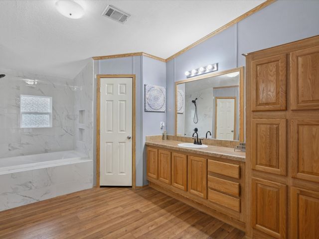 403 SE County Road 3048C, Corsicana, TX 75109