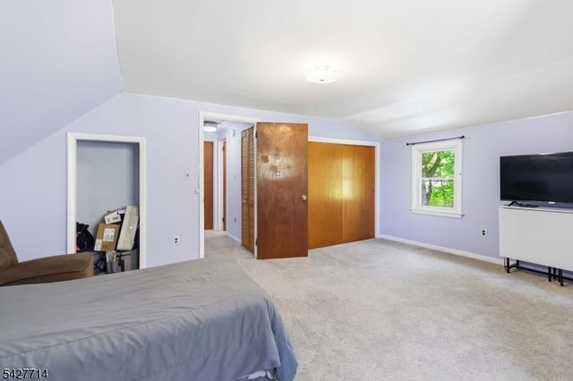 170 Marion Ct, Pompton Lakes Boro, NJ 07442