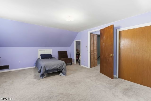 170 Marion Ct, Pompton Lakes Boro, NJ 07442