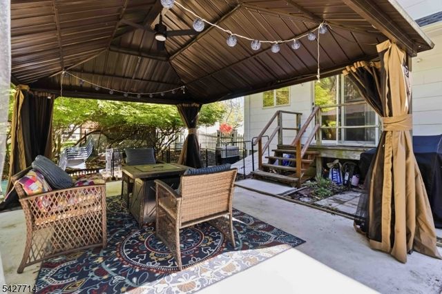 170 Marion Ct, Pompton Lakes Boro, NJ 07442