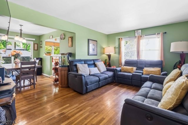 170 Marion Ct, Pompton Lakes Boro, NJ 07442