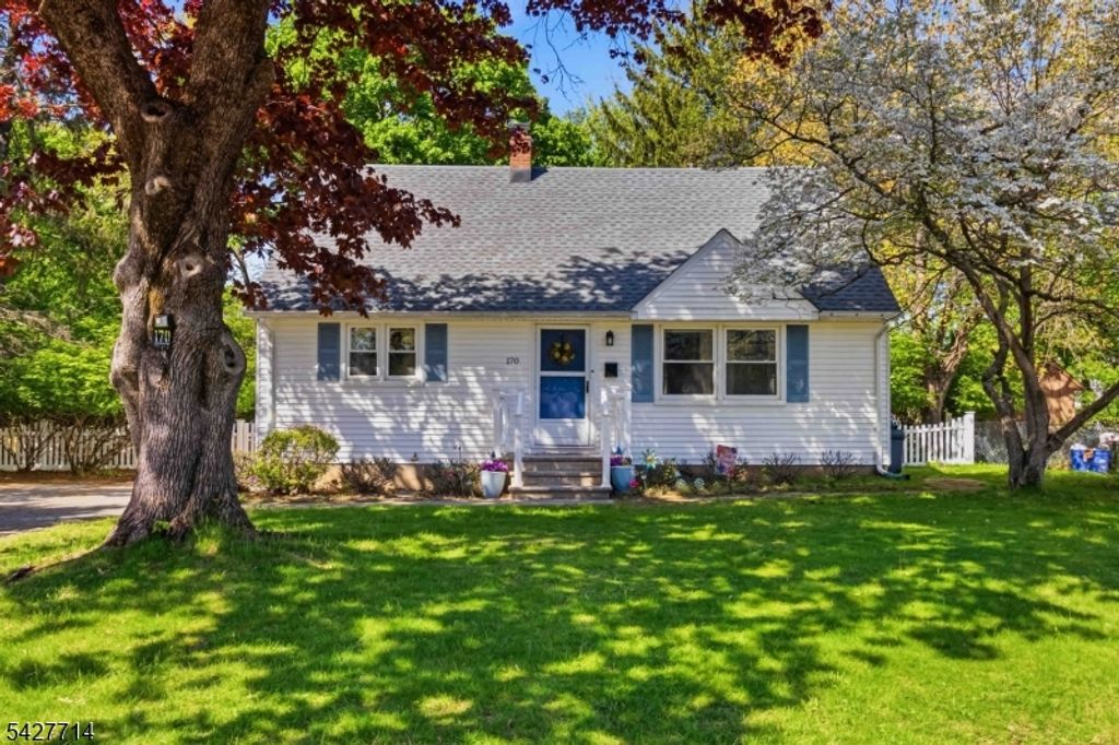 170 Marion Ct, Pompton Lakes Boro, NJ 07442