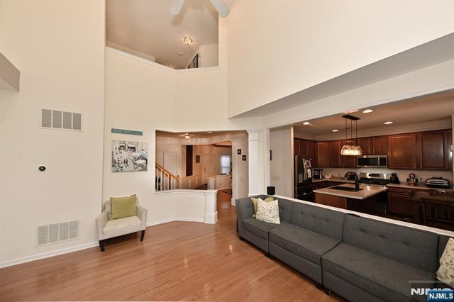 28 Thistle Drive, Paramus, NJ 07652