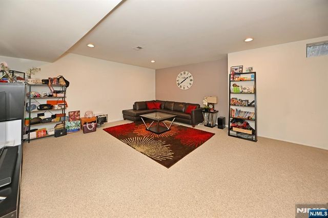 28 Thistle Drive, Paramus, NJ 07652