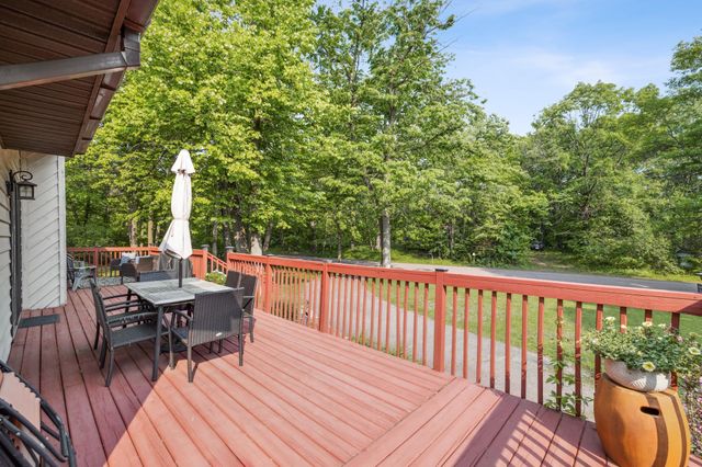 16137 Ahrens Hill Road, Brainerd, MN 56401