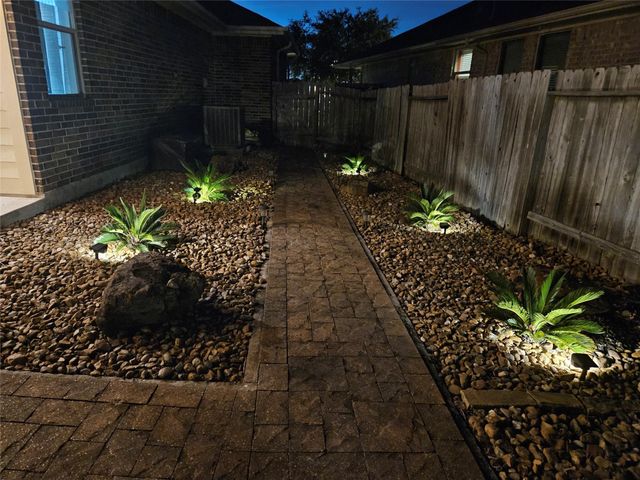 2406 Santiago Lane, League City, TX 77573