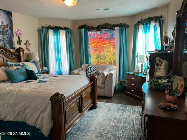 2519 Silver Hawk Avenue, Las Cruces, NM 88011