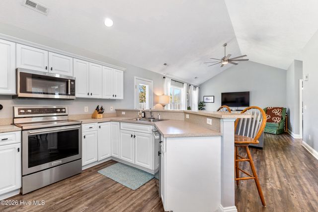 537 Catamaran Drive, Wilmington, NC 28412