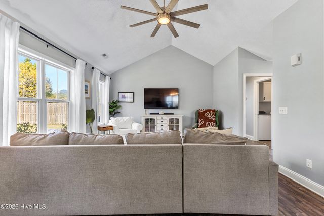 537 Catamaran Drive, Wilmington, NC 28412