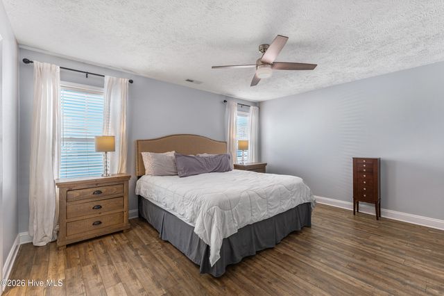 537 Catamaran Drive, Wilmington, NC 28412